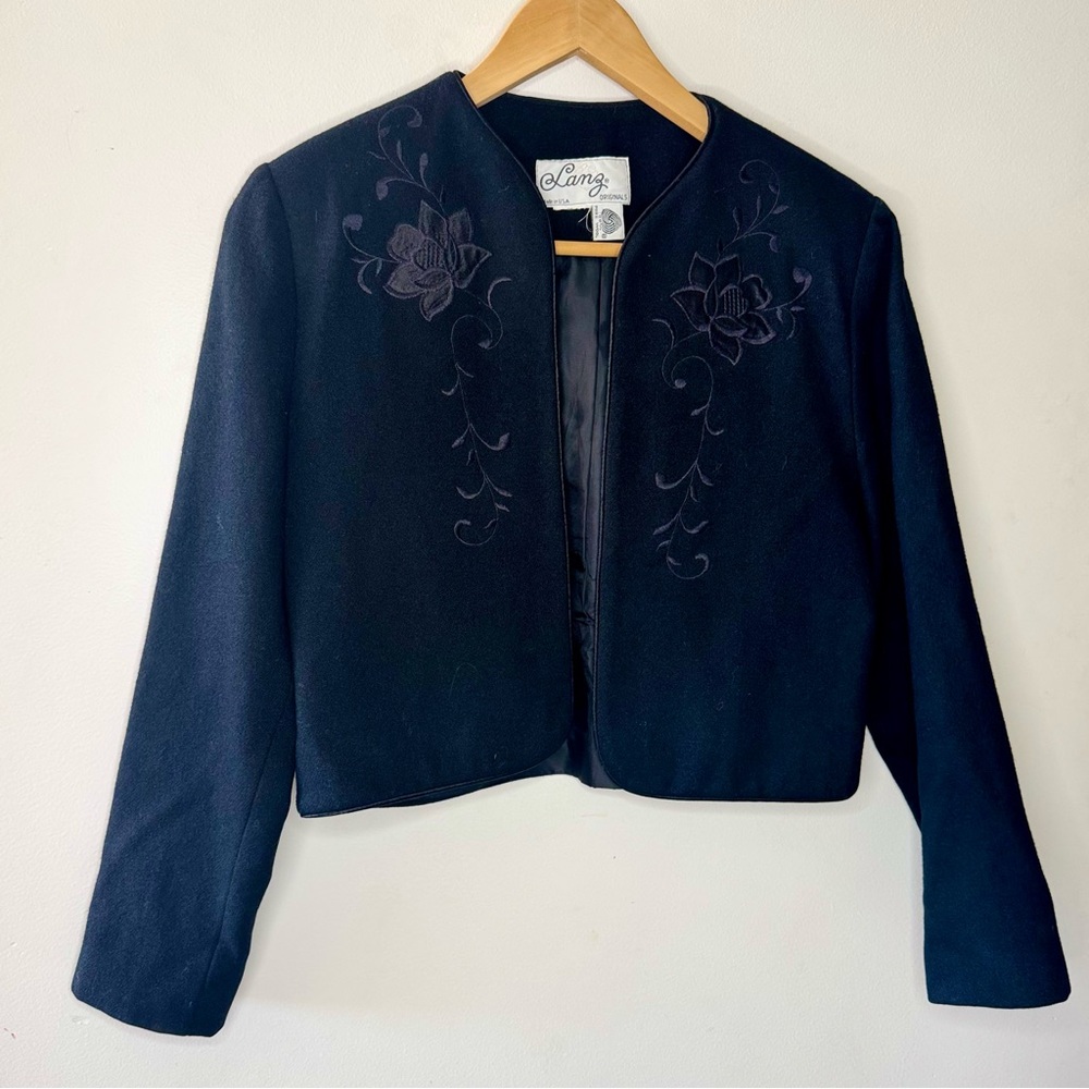 Lanz Originals Vintage Wool Black Flower Embroidered jacket 4 6 SMALL